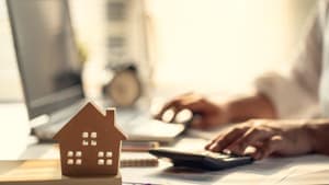Investissement locatif immobilier : téléchargez le guide LMNP de BFM Immo
