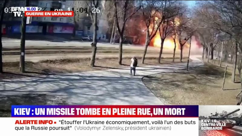 Kiev: un homme échappe de peu à un missile tombé en pleine rue