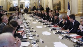 Emmanuel Macron, Edouard Philippe et l'ensemble du gouvernement, le 10 décembre dernier, à l'Elysée.