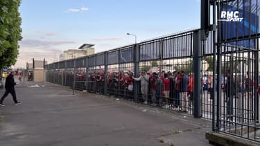 Liverpool - Real : Mouvements de foule au Stade de France, des fans des Reds forcent un filtrage