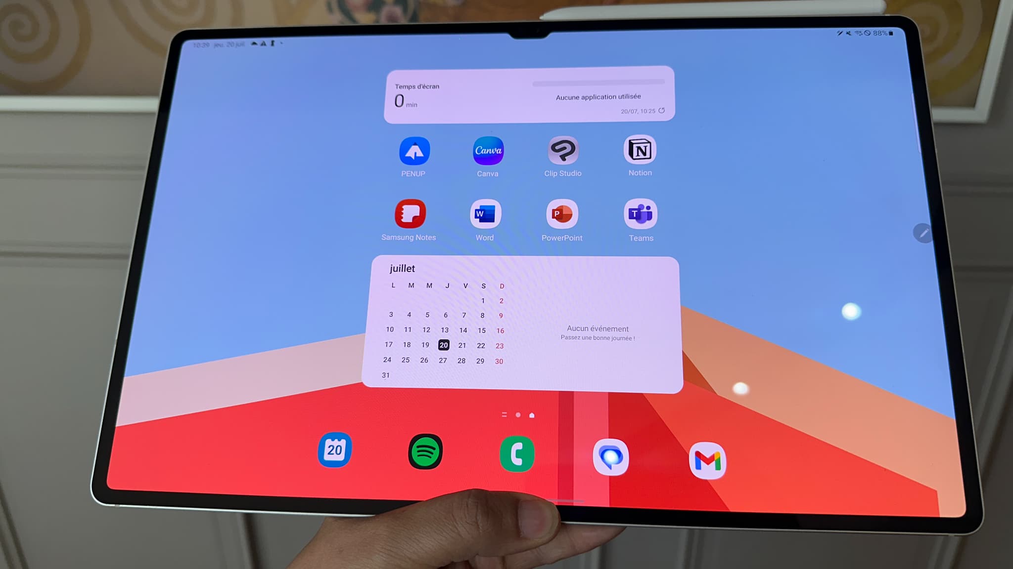 Elles disposent chacune d’un écran Dynamic Amoled 2x plus réactif et lumineux
