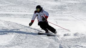 Yohan Goutt Goncalves, représentant du Timor oriental, dévale une pente pendant une séance d'entraînement à la station de ski de Kolasin (Montenegro), le 21 décembre 2021.