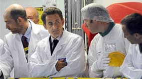 En visite mardi dans la centrale nucléaire de Gravelines (Nord), la plus importante d'Europe occidentale, Nicolas Sarkozy a réaffirmé sa foi en l'énergie nucléaire, rejetant la peur, selon lui "irrationnelle" et "moyenâgeuse", qui a refait surface à la lu