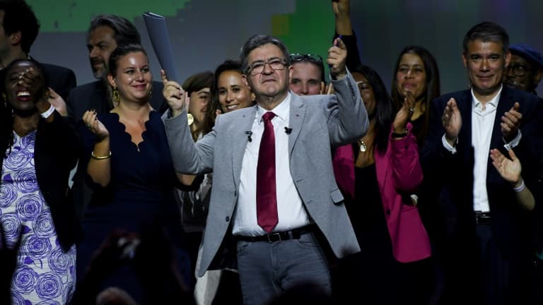 L'Insoumis Jean-Luc Mélenchon s'exprime lors de la première convention de la "Nouvelle union populaire écologique et sociale" (Nupes) à Aubervilliers