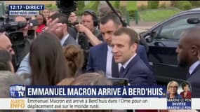 Emmanuel Macron est arrivé à Berd’Huis pour son interview télévisée dans une école