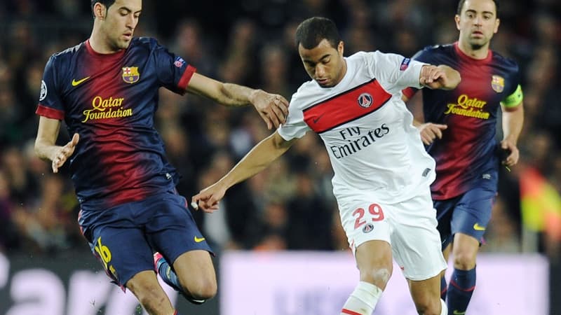 Lucas au duel avec Busquets