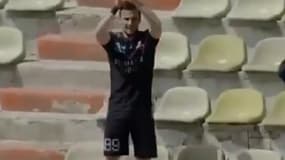 Stefan Blanaru pendant sa drôle de célébration