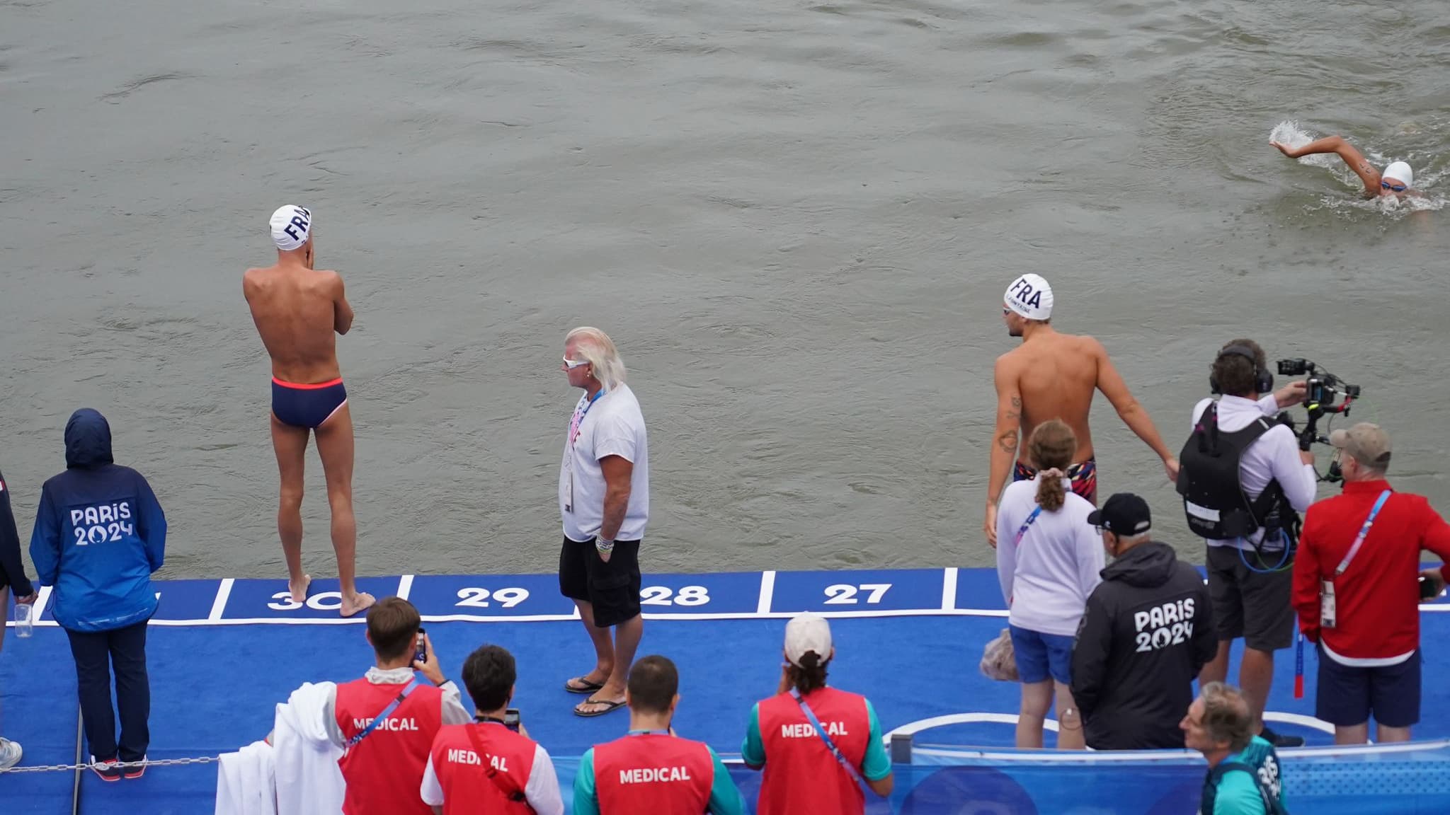 Les nageurs d'eau libre ont plongé dans la Seine pour un entraînement, mercredi 7 août 2024