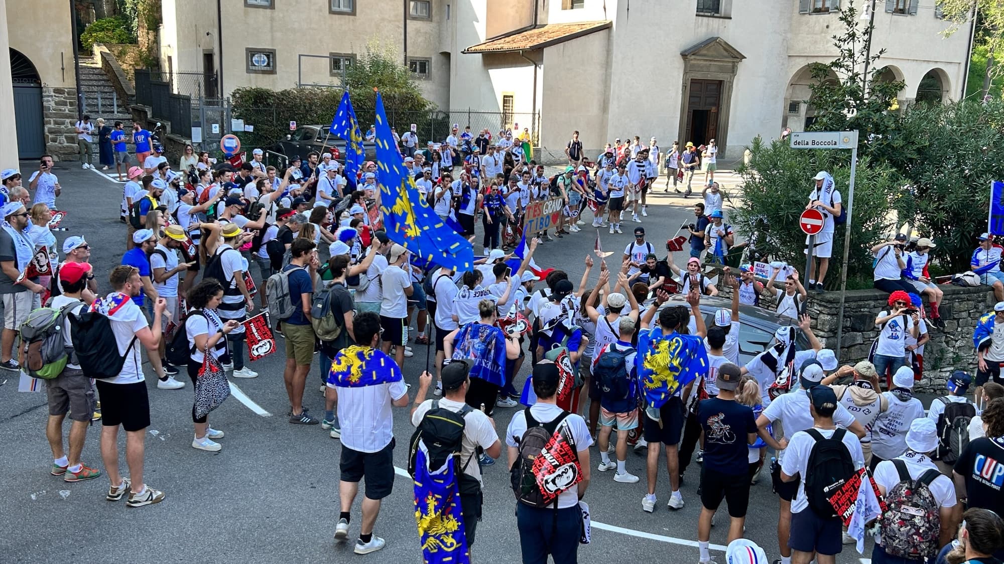 Les fans de Thibaut Pinot au Tour de Lombardie 