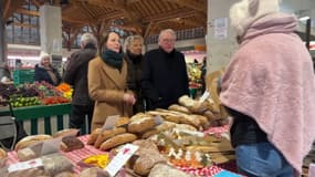La députée Renaissance, Émilie Chandler, sur un marché du Val d'Oise ce week-end
