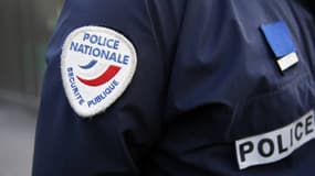 Deux "faux policiers" ont fait main basse sur les économies d'un couple de retraités des Yvelines, samedi (photo d'illustration).