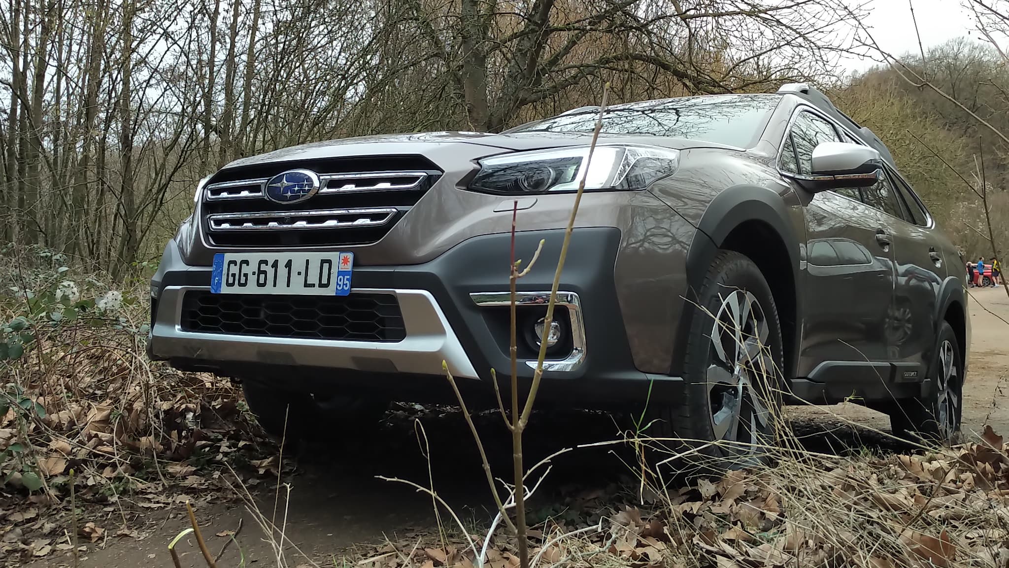 Sous le capot, le constructeur a préféré équiper son Outback d’un sérieux Boxer de 2,5 litres de cylindrée de 169 chevaux