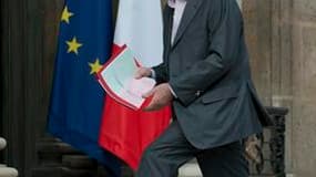 Le ministre des Affaires étrangères Bernard Kouchner a affirmé dimanche que la libération de Clotilde Reiss par les autorités iraniennes n'avait fait l'objet d'aucune contrepartie de la France. /Photo prise le 1er mai 2010/REUTERS/Gonzalo Fuentes