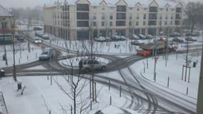 Vitry-le-François se réveille sous la neige - Témoins BFMTV