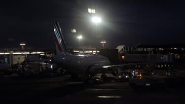 Un avion sur le tarmac de l'aéroport d'Orly, le 17 janvier 2022. 