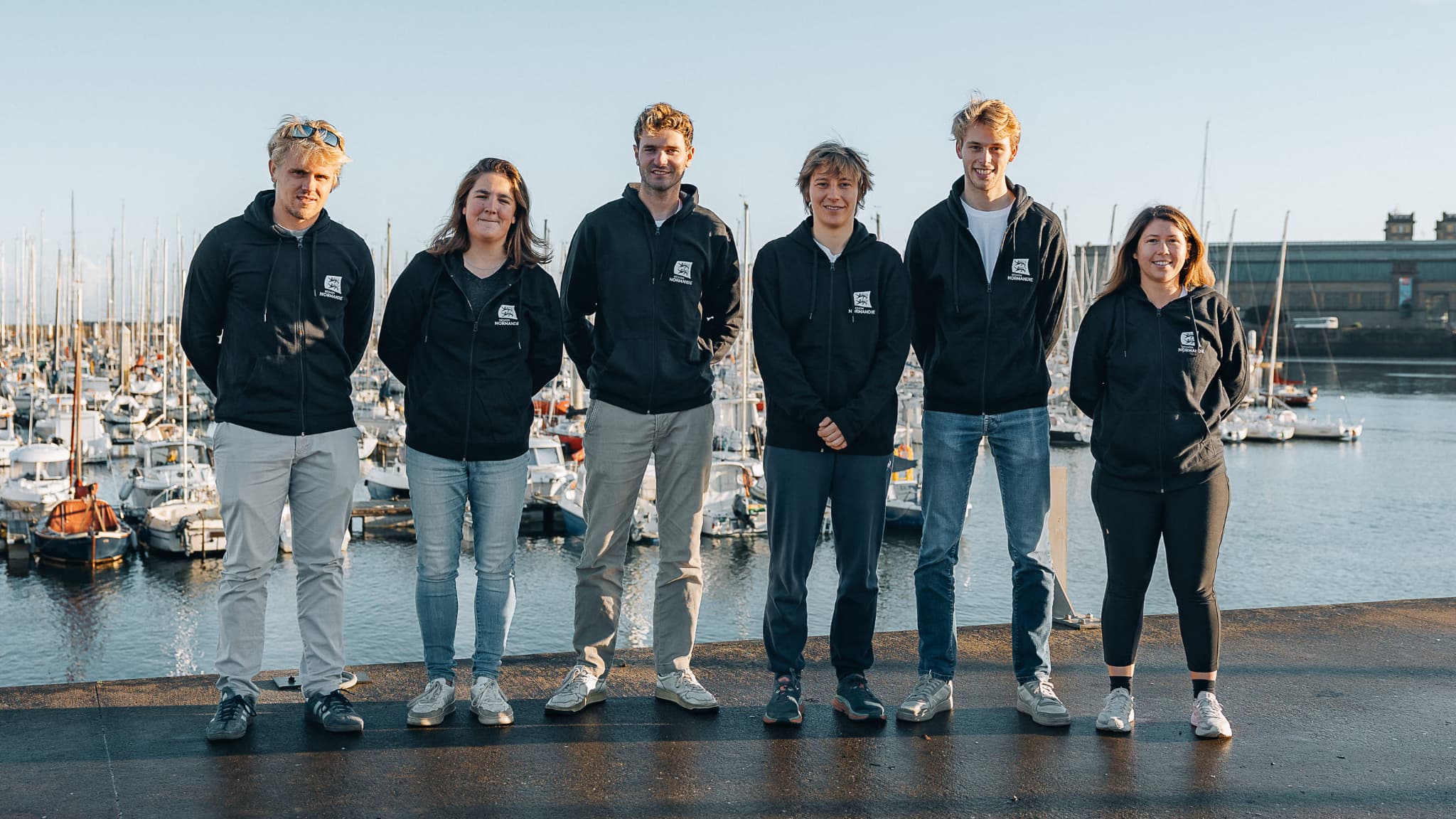 de g à d - Paul Cousin - Louise Acker - Pierrick Letouzé - Colombe Julia - Noé Ackermann - Margot Vennin de g à d - Paul Cousin - Louise Acker - Pierrick Letouzé - Colombe Julia - Noé Ackermann - Margot Vennin