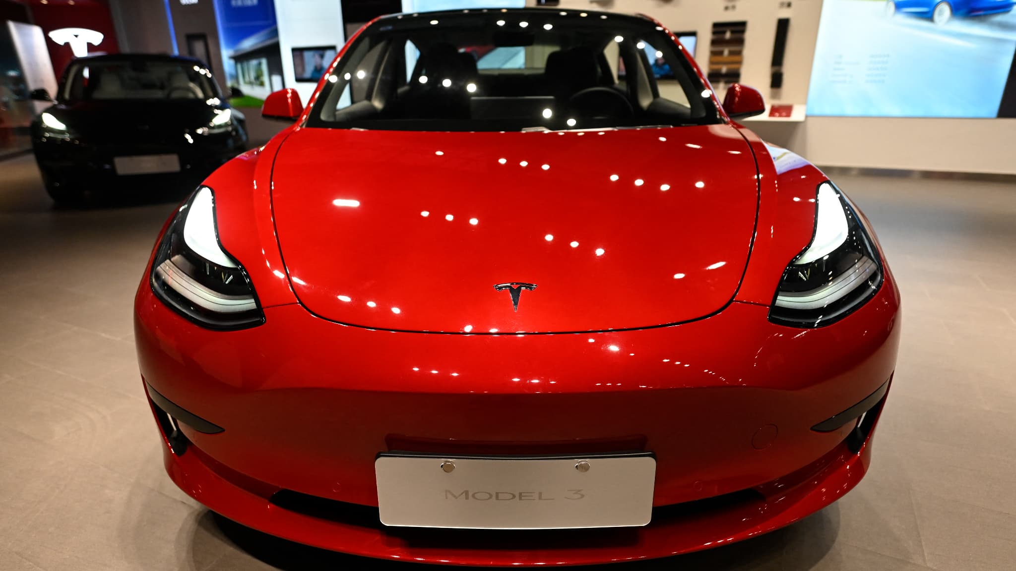 Tesla taglia di nuovo i prezzi in Francia