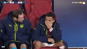 Alexis Sanchez sourit pendant Arsenal-Bayern (1-5)