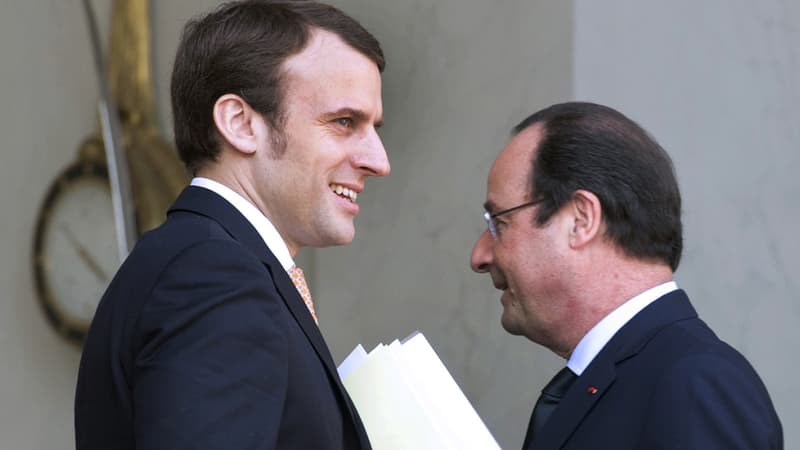 Emmanuel Macron et François Hollande à l'Elysée le 26 mars 2014.