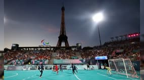 Le stadium Tour Eiffel où se déroule les épreuves de Cécifoot. 