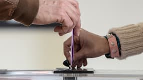 La prochaine étape sera pour les initiateurs du référendum de recueillir en neuf mois, par voie électronique, l'approbation d'au moins 10% du corps électoral, soit plus de 4,7 millions de personnes. 
