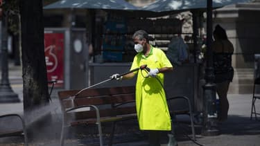 Les mesures de reconfinement annoncées vendredi pour Barcelone ont été étendues à d'autres municipalités catalanes.