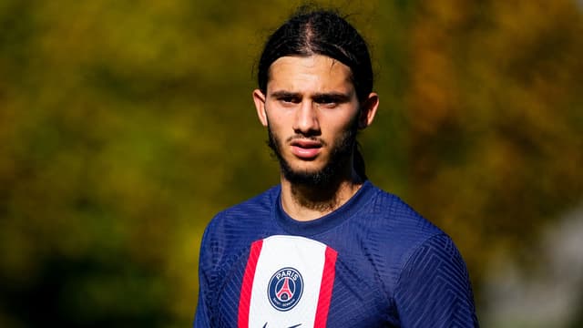 Ilyes Housni avec le PSG, octobre 2022