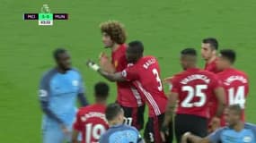Le coup de tête de Fellaini sur Agüero lors du derby mancunien