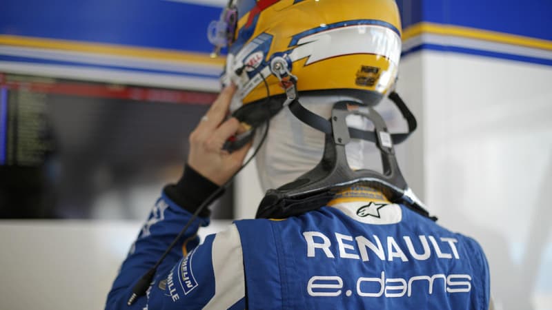 Renault et Sensoria dévoilent au CES une gamme complète de vêtements connectés pour les pilotes.