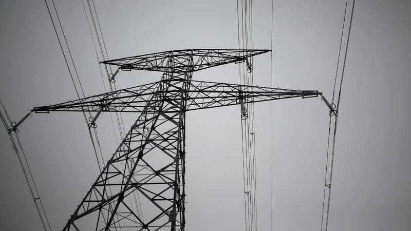 Tempête Ciaran: 325.000 foyers encore privés d'électricité vendredi à 18h