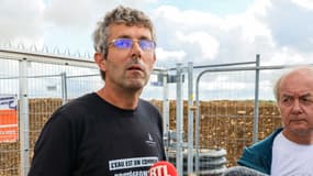 Nicolas Fortin, devant le chantier de la bassine de Priaires 