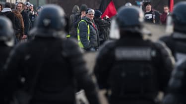 Forces de l'ordre à Nantes le 11 janvier 2020 lors d'une manifestation contre la réforme des retraites