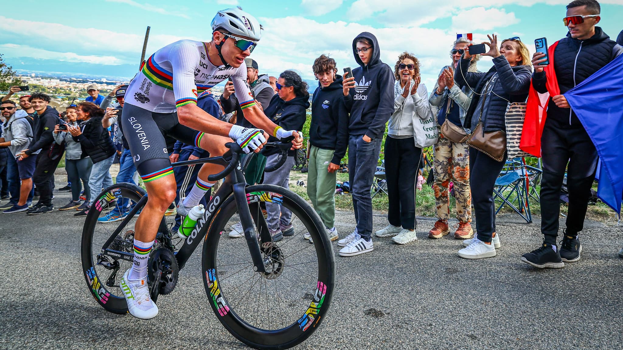 DIRECT. TOUR DE LOMBARDIE: SUIVEZ LE DERNIER MONUMENT DE LA SAISON EN LIVE, AVEC POGACAR EN IMMENSE FAVORI ET SEIXAS EN EMBUSCADE