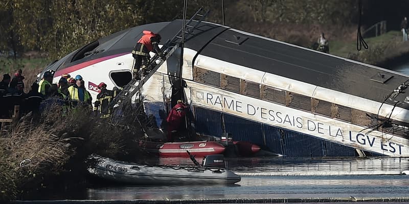 Le TGV victime d'un accident lors d'un essai le 14 novembre 2015, à Eckwersheim