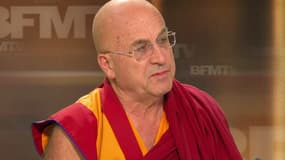 Le moine Matthieu Ricard, qui vit au Népal, était sur le plateau de BFMTV lundi soir.