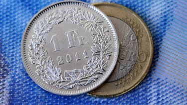 La hausse du franc suisse handicape les exportations du pays.