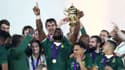 Les Sud-Africains soulèvent la Coupe du monde de rugby en 2019.