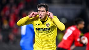 Gerard Moreno célèbre son penalty transformé lors de Rennes-Villarreal (2-3, Ligue Europa), le 14 décembre 2023