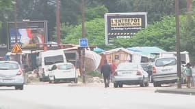 Le bidonville héberge dans des conditions d'hygiène et de sécurité dégradées, 400 personnes d'origine rom, dont 200 mineurs.