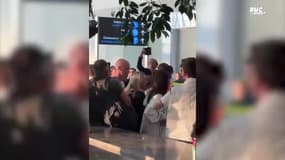 Ligue Europa : L'arbitre de la finale conspué par les supporters de la Roma à l'aéroport
