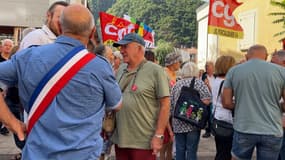 Digne-les-Bains : une centaine de manifestants dans la rue après la nomination de Michel Barnier