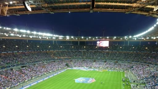 Depuis 1995, l'Etat a versé 115 millions d'euros au Stade de France .
