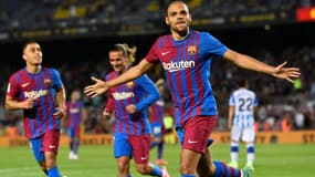 L'attaquant danois de Barcelone Martin Braithwaite célèbre son 2e but marqué contre la Real Sociedad, lors de leur match de Liga, le 15 août 2021 au Camp Nou