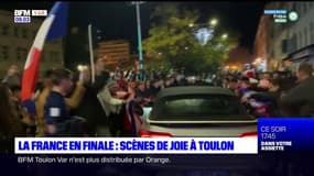 Scènes de joie à Toulon après la qualification de la France en finale du Mondial 2022