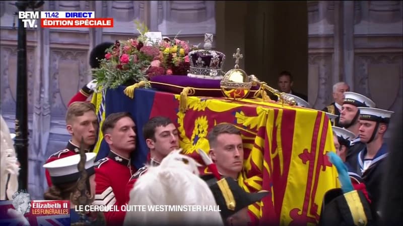 Le cercueil de la reine Elizabeth II quitte Westminster Hall