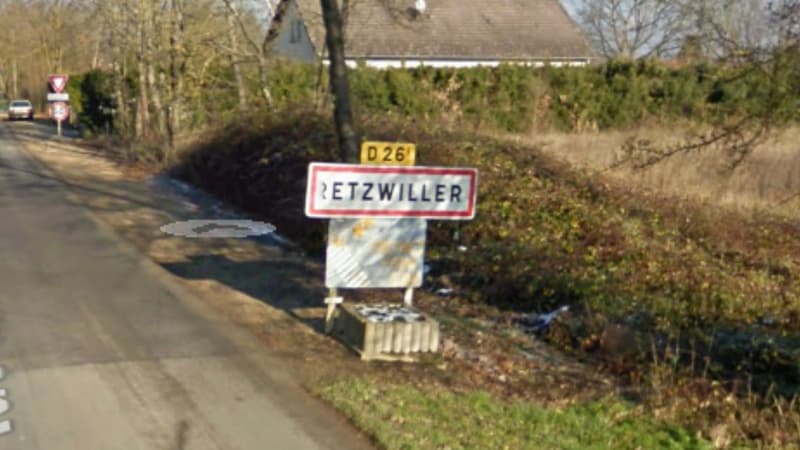 Un panneau à l'entrée du village de Retzwiller