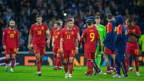 La déception de l'Espagne après la défaite en Ecosse (2-0)
