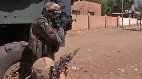 Soldats français au cours de l'opération "Serval" au Mali, début 2013.