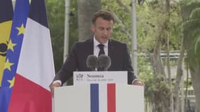 Nouvelle-Calédonie: Emmanuel Macron souhaite une "révision de la Constitution" pour "début 2024"