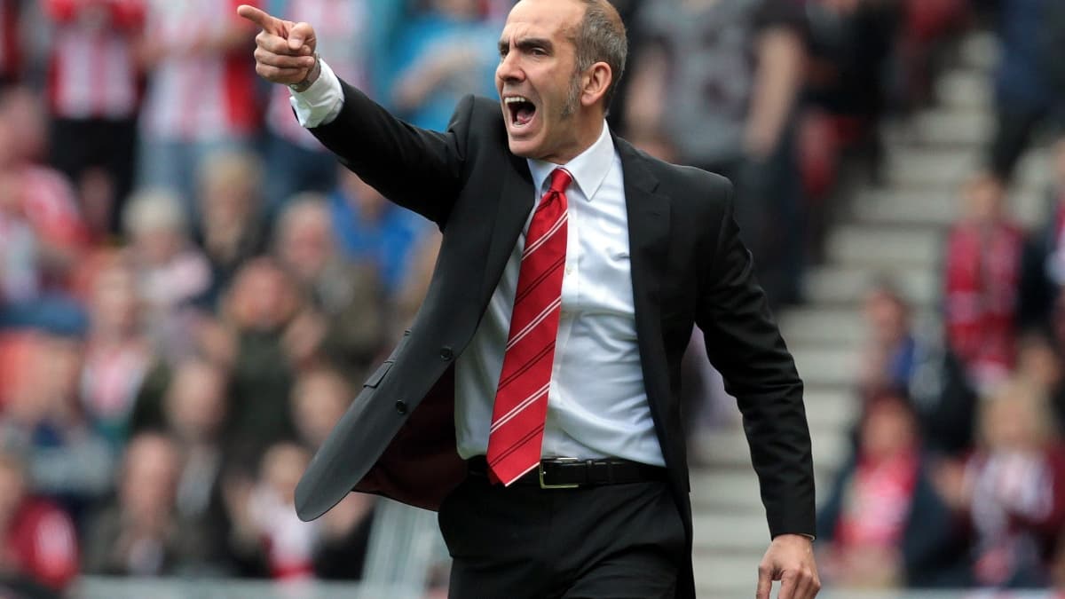 Paolo Di Canio donne des instructions à ses joueurs de Sunderland en avril 2013
